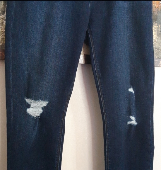 NWOT Joe's Jeans The Bobby Boyfriend Distressed Jean - Picture 10 of 14